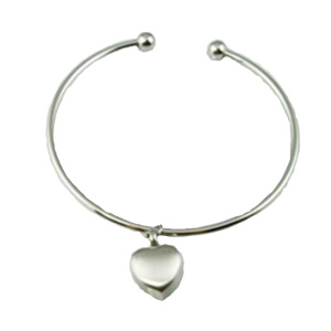 Stainless Heart Bangle Bracelet Image